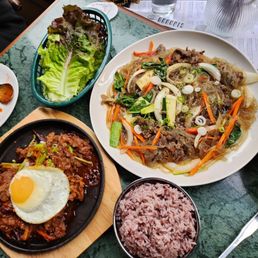 Spicy Beef Bulgogi / 매운불고기