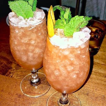 Au Cheval - Bars Near Me - Chicago, Illinois Au Cheval - Bars Near Me - Chicago, Illinois