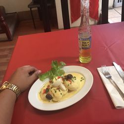 La Cocina Peruana - Papa a la huancaina y su combinadito clásico de mi barrunto ceviche con chicharrón de pescado ! MÁS SERIO !!!