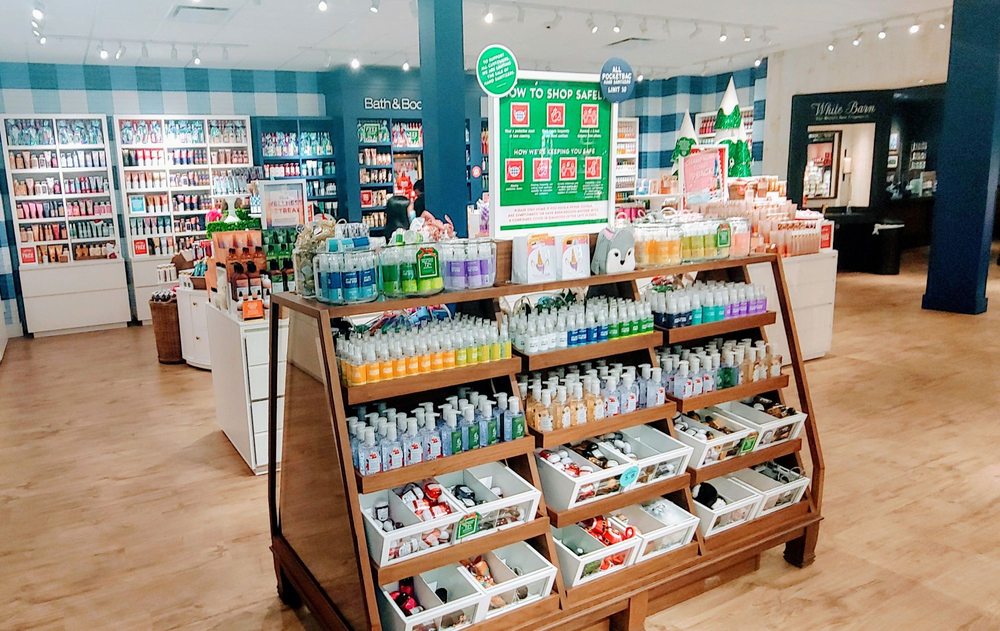 BATH & BODY WORKS Updated October 2024 10 Photos & 12 Reviews 137