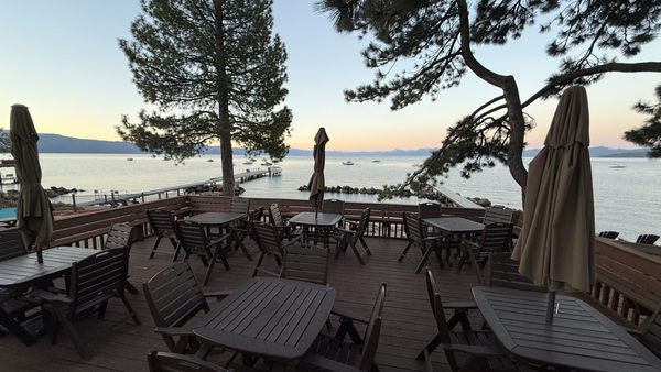 Red Wolf Lakeside Lodge by null