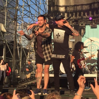 JBL Live at Pier 97 - issues!! - Music Venues Near Me - New York, New York JBL Live at Pier 97 - issues!! - Music Venues Near Me - New York, New York