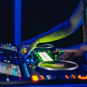 Bust A Move DJ Services - DJs Near Me Bust A Move DJ Services - DJs Near Me