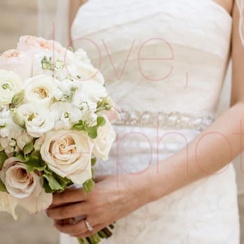 Rogers Park Florist - bridal bouquet - Nurseries & Gardening Near Me - Chicago, Illinois Rogers Park Florist - bridal bouquet - Nurseries & Gardening Near Me - Chicago, Illinois