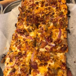 Flying Horse Flatbreads - Bacon Cheeseburger Pizza