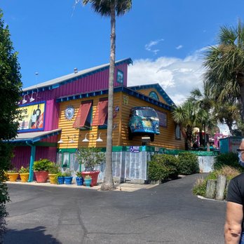 Fudpucker's - Outside - Seafood Near Me - Destin, Florida