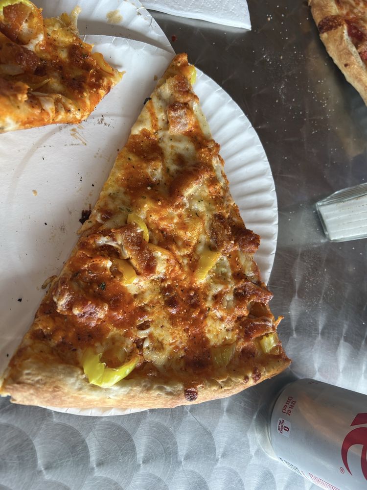 PIZZA JOINT Updated September 2024 11 Photos & 34 Reviews 151 N