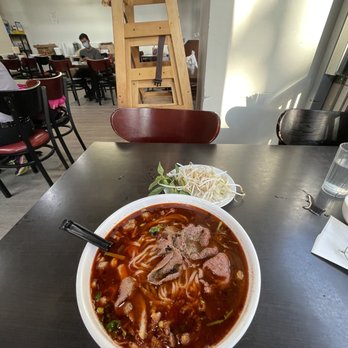 Green Lemon Grass - Spicy beef rice noodle soup - Asian Fusion Near Me - Richmond Hill, Ontario Green Lemon Grass - Spicy beef rice noodle soup - Asian Fusion Near Me - Richmond Hill, Ontario