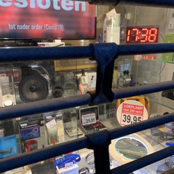 Radio Rotor - Closed today but good window shopping