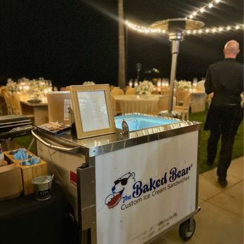 The Baked Bear - Cookie cart - Bakeries Near Me - San Diego, California The Baked Bear - Cookie cart - Bakeries Near Me - San Diego, California