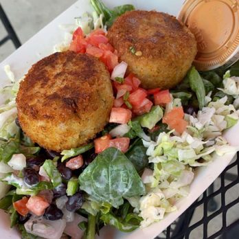 Local Links - Crab cake salad - Cafes Near Me - Haddon Heights, New Jersey