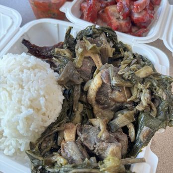 Young's Fish Market - oxtail laulau - Hawaiian Near Me - Honolulu, Hawaii Young's Fish Market - oxtail laulau - Hawaiian Near Me - Honolulu, Hawaii