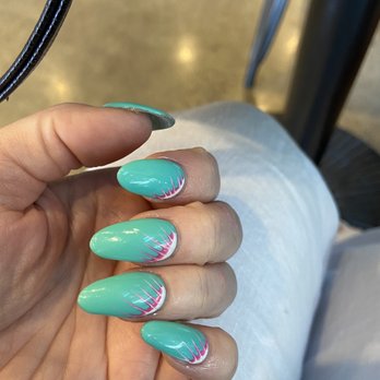 V & V Nail Spa - Katelyn at V&V Nails. She is so talented! - Nail Salons Near Me - Beaverton, Oregon
