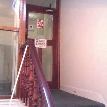 New Kent - Short flights of stairs, lots of corridors and fire doors. Gives a feel for the New Kent Hotel in Jesmond. - Hotels Near Me - Newcastle Upon Tyne, XTW