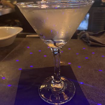 Bar Napoli - Dirty Vodka Martini - Cocktail Bars Near Me - ​Clayton, Missouri
