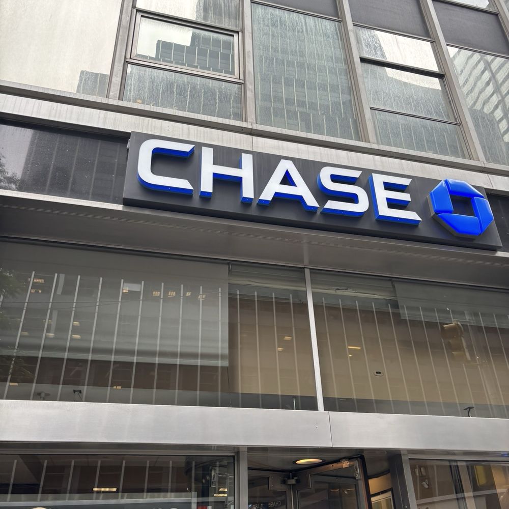 Chase Bank - Front - Banks & Credit Unions Near Me - New York, New York Chase Bank - Front - Banks & Credit Unions Near Me - New York, New York