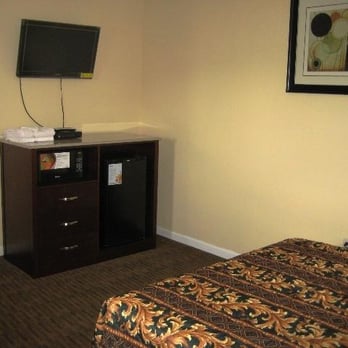 Red Carpet inn & Suites - Hotels Near Me - Wrightstown, New Jersey