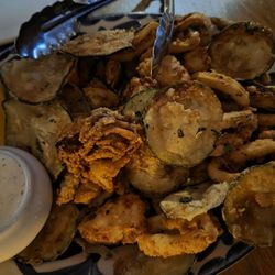 Fried calamari, shrimp, zucchini $27