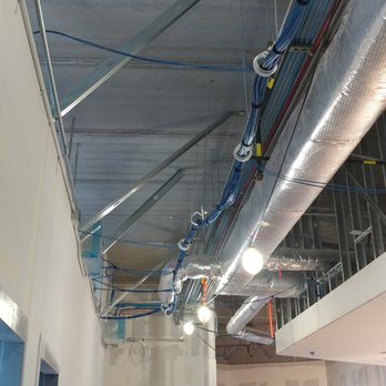 Lightning Cable Communications - Telecommunications Near Me