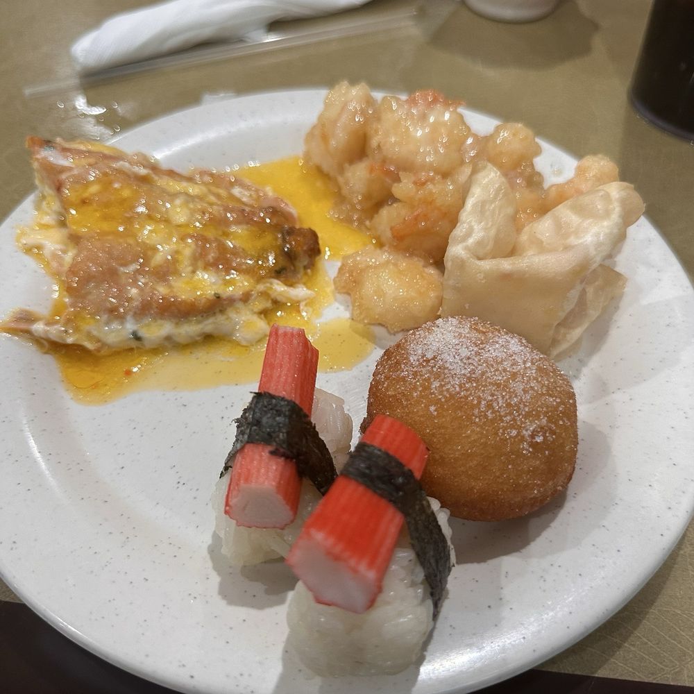 China Buffet - Amazing buffet. $15 for Dinner, $2.50 for drinks Must stop every time we're in town.  Staff is always fast and helpful - Chinese Near Me - East Tawas, Michigan