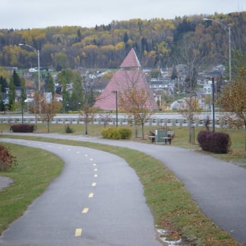 Parc des Ha! Ha! - Parks Near Me - Plage du Bria, Quebec