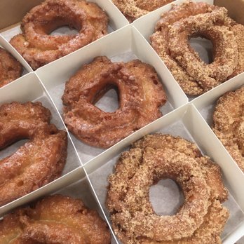 Do-Rite Donuts & Chicken - Donuts Near Me - Chicago, Illinois
