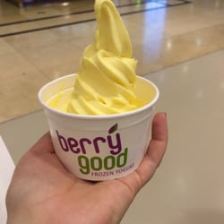 berrygood Frozen Yogurt - Mango Frozen Yoghurt :)