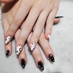 Sunny Nails