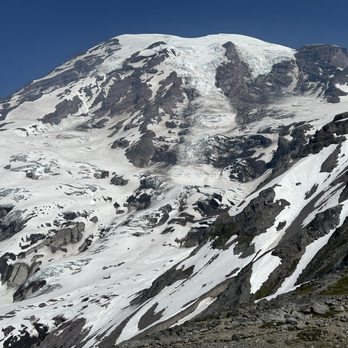 Mt Rainier - Mount Rainier from Skyline Loop Trail - Climbing Near Me Mt Rainier - Mount Rainier from Skyline Loop Trail - Climbing Near Me