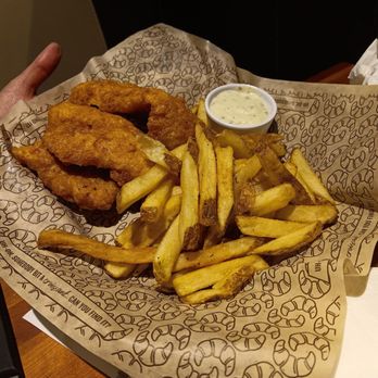 Cheddar's Scratch Kitchen - Fish and chips. Yum. - American Near Me - Albuquerque, New Mexico