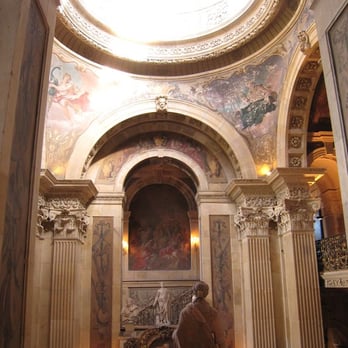 Castle Howard - Landmarks & Historical Buildings Near Me