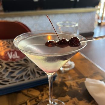 Le Val de Loire Restaurant - French 76 - French Near Me - Deerfield Beach, Florida