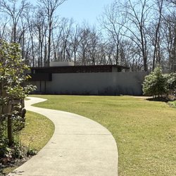 Frank Lloyd Wright Bachman-Wilson House - Outside of house