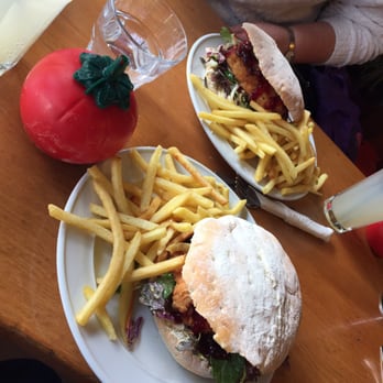 Governor's Cafe - Delicious chicken burger - Breakfast & Brunch Near Me - Dunedin, OTA Governor's Cafe - Delicious chicken burger - Breakfast & Brunch Near Me - Dunedin, OTA