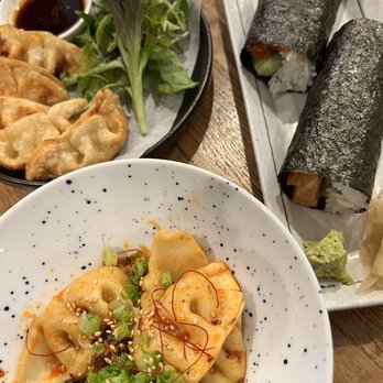 Burosu Ramen - Spicy Chicken Wonton Crispy Gyooza - Ramen Near Me - Studio City, California Burosu Ramen - Spicy Chicken Wonton Crispy Gyooza - Ramen Near Me - Studio City, California