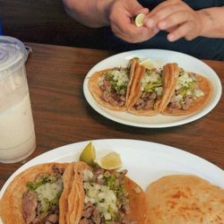 Pupusas Y Antojitos Helen - Steak tacos , chicken pupusa ,horchata
