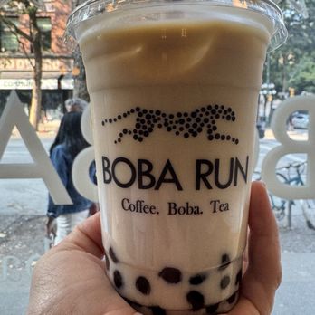 Boba Run - Peach oolong milk tea with boba - Bubble Tea Near Me - Vancouver, British Columbia Boba Run - Peach oolong milk tea with boba - Bubble Tea Near Me - Vancouver, British Columbia