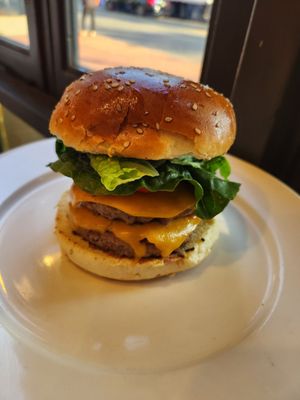 F. Ottomanelli Burgers and Belgian Fries by null