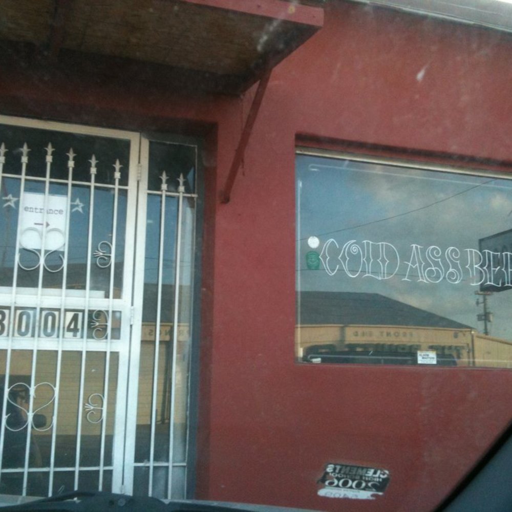 Moon Tower - Dive Bars Near Me - Houston, Texas Moon Tower - Dive Bars Near Me - Houston, Texas