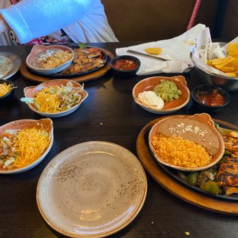 Azteca D'Oro Mexican Restaurant West Colonial - Lunch fajitas - Mexican Near Me - Orlando, Florida