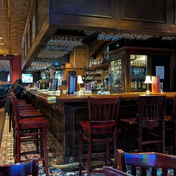 Patriot House - Inside - Gastropubs Near Me - San Francisco, California