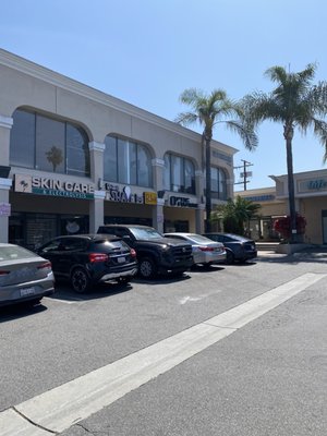 Brian's Shave Ice and Boba by null