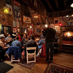 Live Bluegrass Tuesday nights - so much fun!