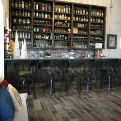 12 Armadillos Barndo - Custom bar