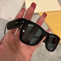 Sunglass Hut - Ray bans