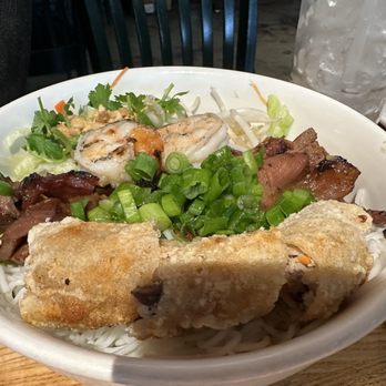 Kettles Vietnamese Bistro - Pork Shrimp and Egg Roll Bun Noodles - Vietnamese Near Me - Santa Rosa, California Kettles Vietnamese Bistro - Pork Shrimp and Egg Roll Bun Noodles - Vietnamese Near Me - Santa Rosa, California