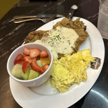 THE COMMON TABLE - Updated April 2025 - 967 Photos & 797 Reviews - 6740 ...