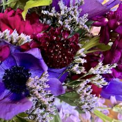 Violet’s Flowers and Vintage Boutique