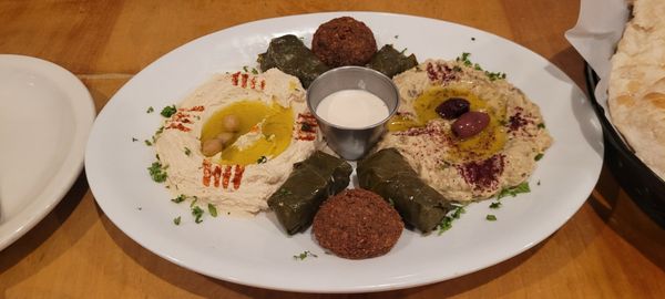 Arabesque on Devine by null