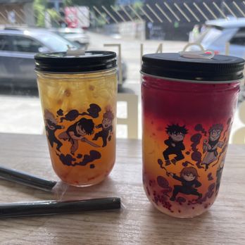 The Moo Bar - Passion Mango Tea and Dragon Fruit Lychee - Desserts Near Me - Seattle, Washington The Moo Bar - Passion Mango Tea and Dragon Fruit Lychee - Desserts Near Me - Seattle, Washington